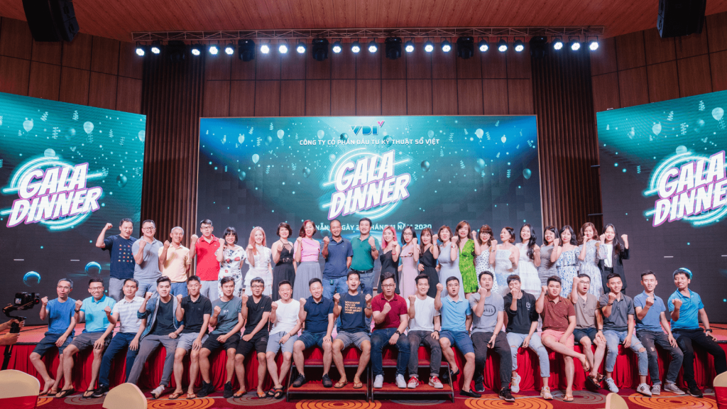 Hình chụp tập thể của cán bộ công ty VDI tại Đà Nẵng
